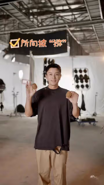 眾星為高考學子加油打氣,周冬雨高考成績再被扒,居然只有286分