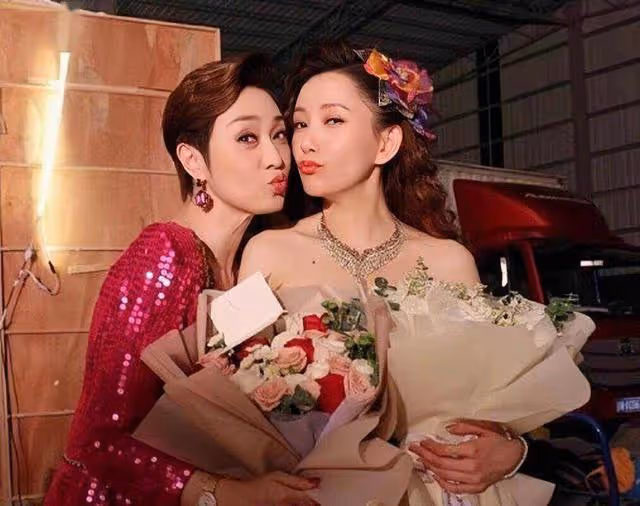 香港知名女星拍新劇被指教壞小孩,曾因介入三角戀,想過寫遺書
