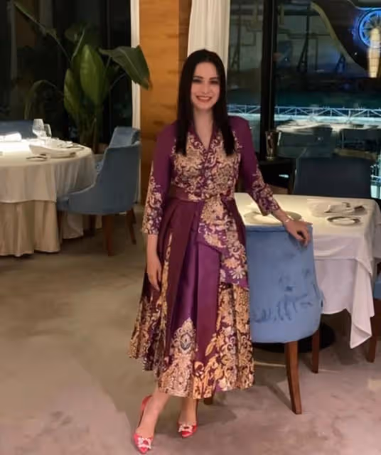 開心!TVB女星承認獲公司加工資續約,投資有道更成圈中隱形富婆