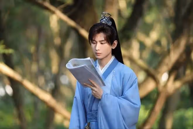 成毅鄭業成風波升級,更多替身細節被扒,楊紫無辜「躺槍」