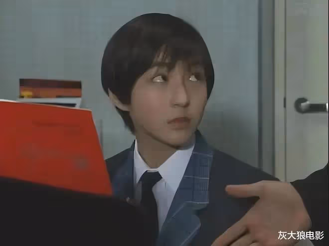 日本熟女影星被爆出軌,對象竟是個胖廚子?