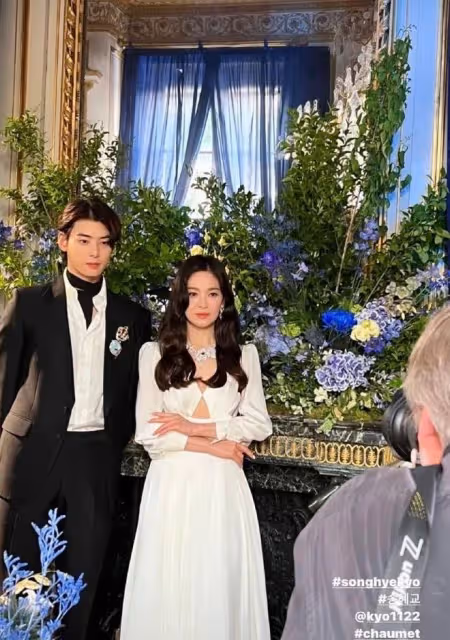 7組「頂級韓星」夢幻同框!宋慧喬&車銀優畫面太美好,朴寶劍&金泰亨&Lisa顏值難分高下