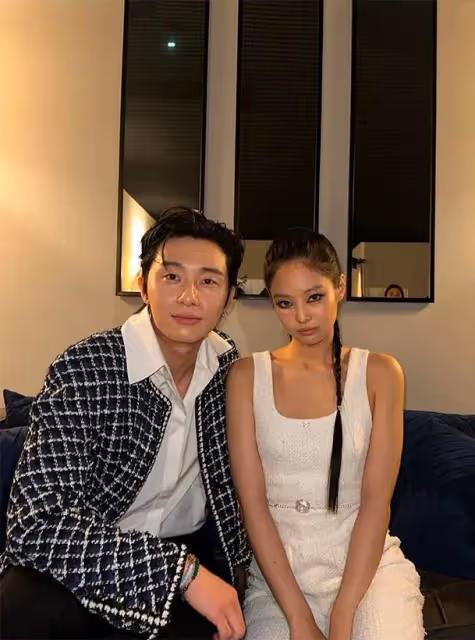 7組「頂級韓星」夢幻同框!宋慧喬&車銀優畫面太美好,朴寶劍&金泰亨&Lisa顏值難分高下