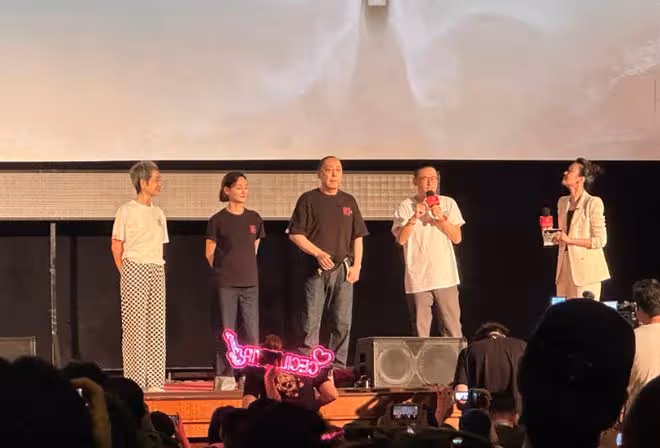 恭喜!65歲梁家輝嫁女兒,雙胞胎長女穿婚紗有氣質,女婿高大帥氣