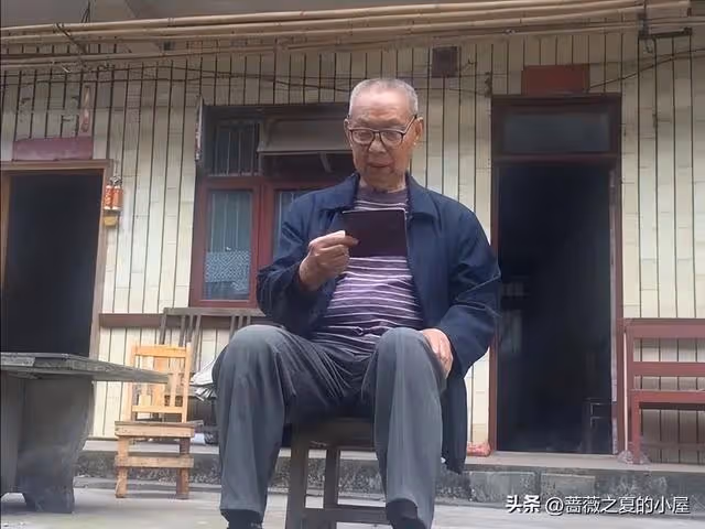 兒子買房我出30萬,他結婚卻沒邀請我,3年後兒子登門,我醒悟了