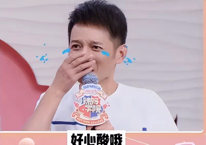 王詩晴7天走19場秀,跑道腳上貼520膠水:大不了撕掉皮