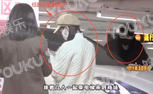 任嘉倫開suv老婆坐副駕駛，這幸福是別人無法享受的