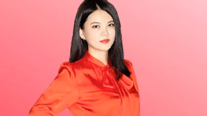 曝李湘身家5000億，王詩齡一年安保費10億，網友：比馬雲還有錢？