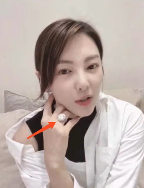 炫富拉仇恨?張雨綺直播言論引爭議,自稱699元買不了一雙襪子