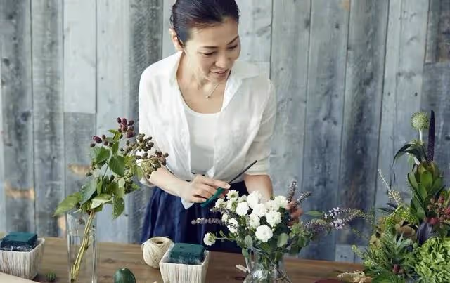 同事租我房子1年,我結婚她沒來,於是我跟她要一年的房租10000元