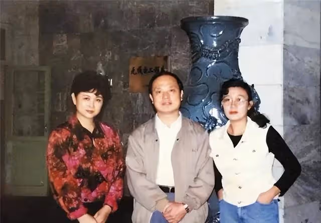 退休不到半年!55歲名主持離世「留26字遺言」惹鼻酸 生前「開節目救老百姓」卻罹腸癌晚期