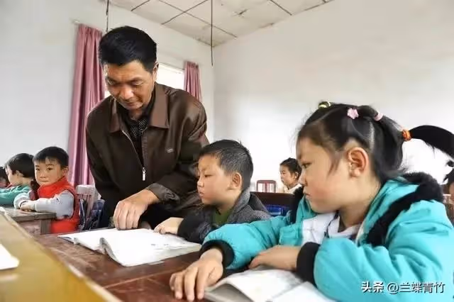 同學買房借我6萬,他拿到錢就把我拉黑,5年後同學登門,我明白了