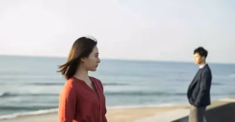 我45歲單身年入30萬，侄兒拚命阻撓我結婚，我一氣之下拉黑了他