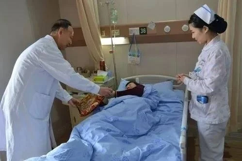 員工打9個電話請假，老闆一個都沒接，回家收到老闆信息紅了眼眶