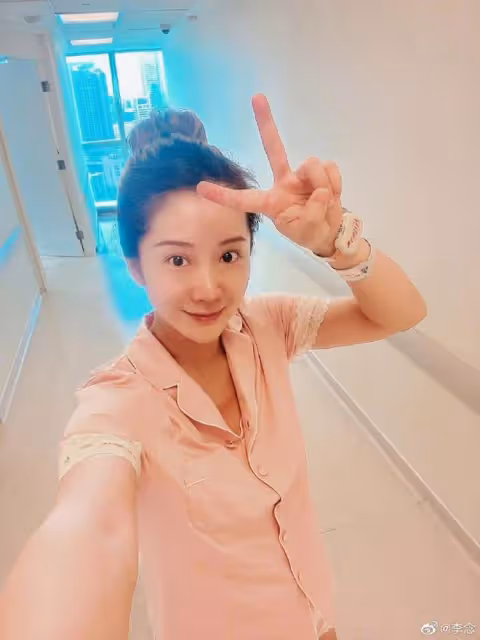 「闊太」李念分享月子生活,三胎寶寶正臉出鏡,高顏值胖嘟嘟萌翻