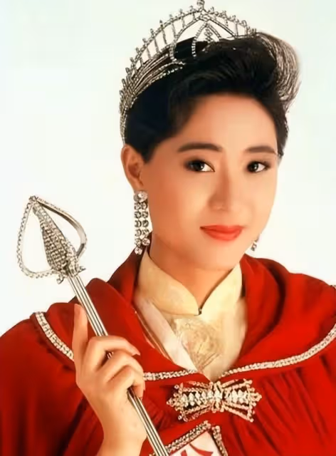 仍待字閨中!55歲女星自認還憧憬愛情,被閨蜜投訴戀愛腦也不在怕