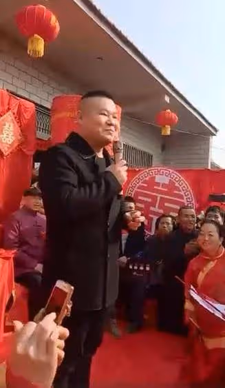 岳雲鵬在德雲社特權這麼多?一人之下,萬人之上?必有後福!