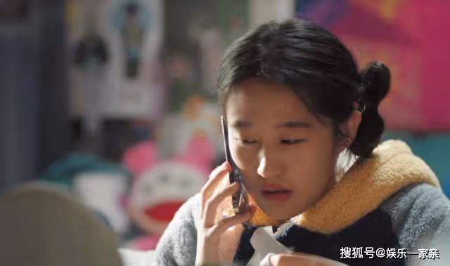 《熟年》夾在老戲骨中的糊弄鬼?一個噴嚏,把何美蓮的演技全暴露了