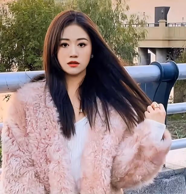 朱小偉疑是接盤俠?曝陳萌離異帶娃,真實身份被扒,網友:被騙了