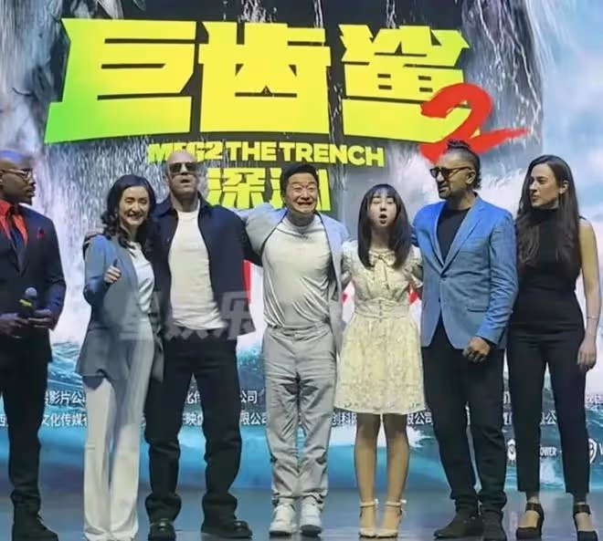吳京:請傑森斯坦森吃百元水餃被嘲,此前新片發布會上被指不穩重
