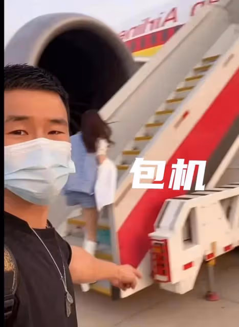 演員嘎子:帶老婆參加2023年微博之夜,被主辦方告知網紅不許入內