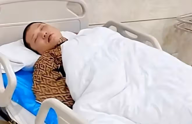 網紅喝酒又出事:二驢喝酒被送進搶救室,目前仍沒脫離生命危險