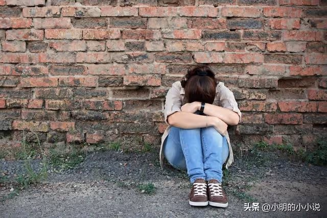 真實故事:我爸52歲帶著鄰居私奔了,我支持他,我媽狠狠地打了我