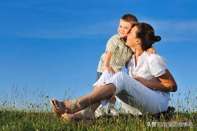 我42歲,我爸30年不見我,要求我送2套房子給後媽的2個兒子