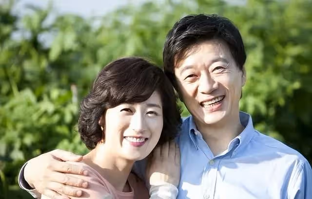 岳母來養老,每月給2千生活費,3個月後我不顧妻子反對也要送她走