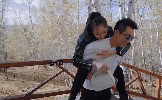 曝苗苗秘密生三胎女兒！因胎位不正早產做手術，二胎出生剛1年