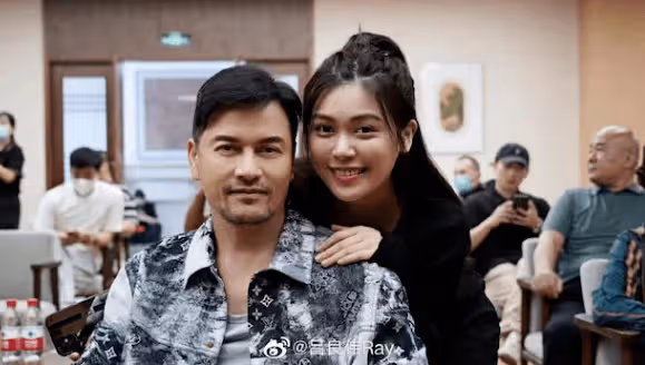 呂良偉弟弟參賽《中年好聲音2》！女兒選過美、TVB跑過龍套！