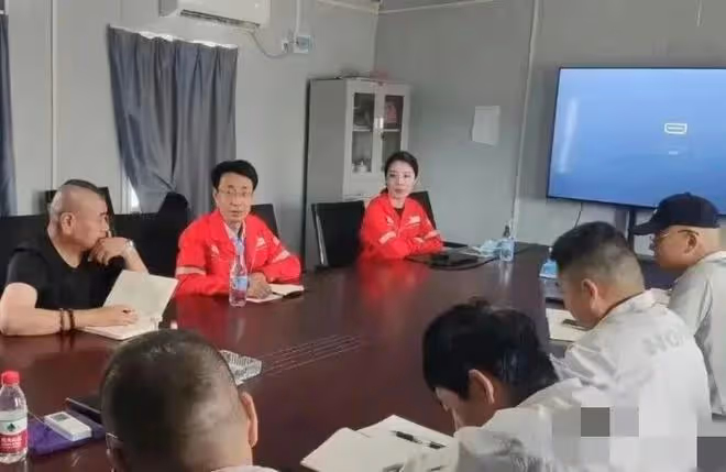 胡某勇用心良苦,為董某槿提職鋪路做準備,兩人工作內外似演員