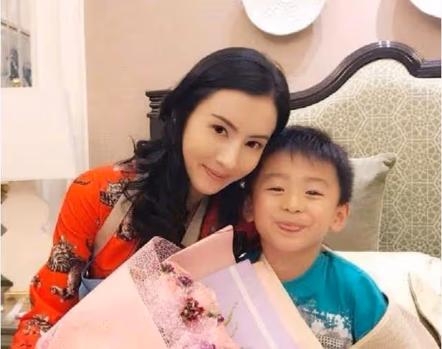 謝霆鋒分手多年,但是一直愛著小林青霞:謝賢送豪宅也有他的目的