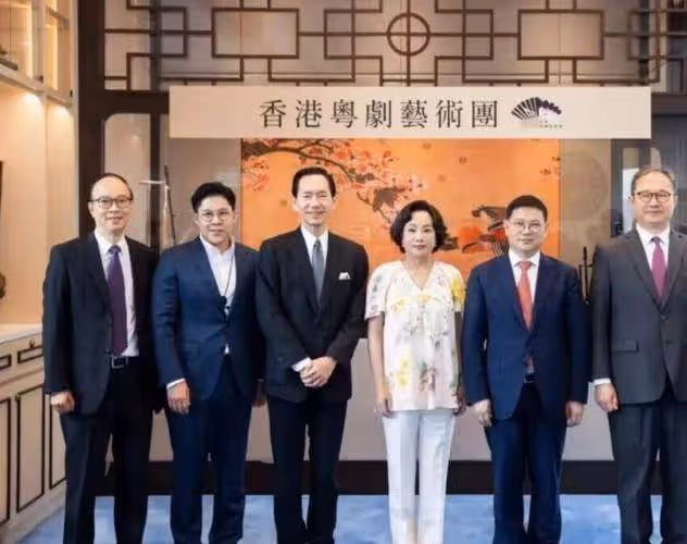 何超瓊才是賭王最寵的女兒?創辦粵劇藝術團,陳婉珍依舊有格局!