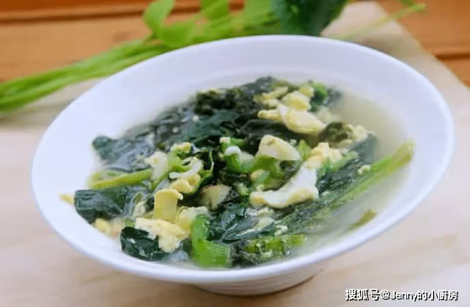 高溫天氣流汗多，建議多喝5道湯，補水補鉀身體好，健康過夏