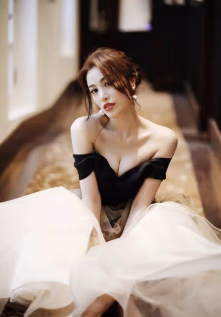 葛天真不愧是劉翔的前妻!「飽滿身材」穿一字肩薄紗裙,氣質驚艷