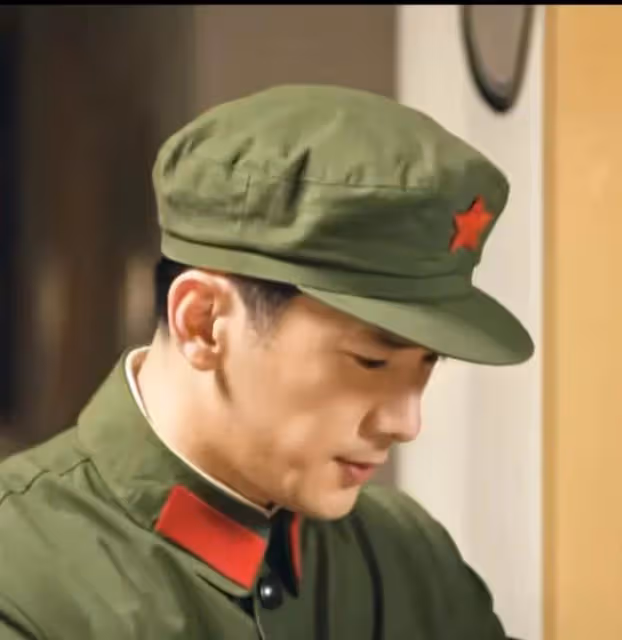 《夢海》：賀紅玲看肖春生痴愛佟曉梅很嫉妒，公然示愛挑釁很囂張