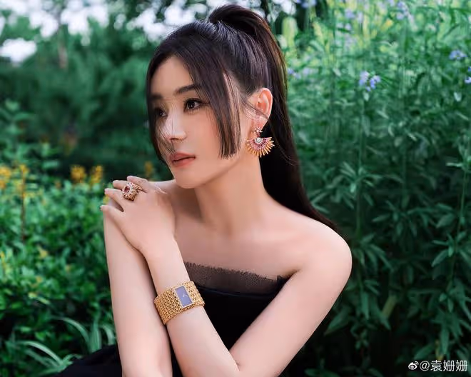 袁姍姍近照大變樣,手臂變粗胖到沒鎖骨,還被質疑臉僵動鼻子