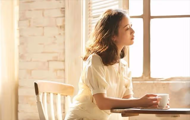 兒子月薪2萬家務全包,兒媳卻嫌他沒本事,離婚3年後卻哭著求復合