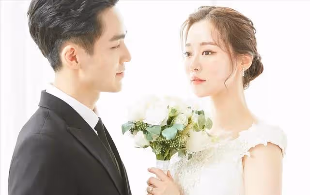 兒子月薪2萬家務全包,兒媳卻嫌他沒本事,離婚3年後卻哭著求復合