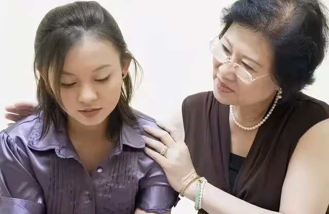 產檢是個兒子,出生卻是女兒,丈夫臨終說出隱瞞30年的秘密