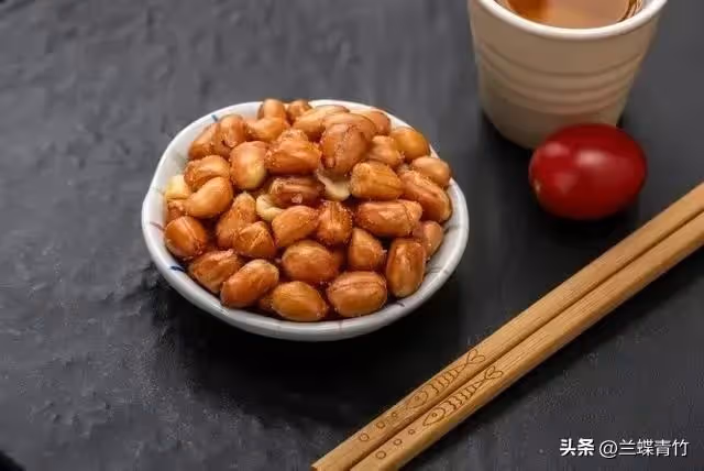 48歲的我,不再每月給母親養老金,母親跟著斷了供弟弟5000元房貸!