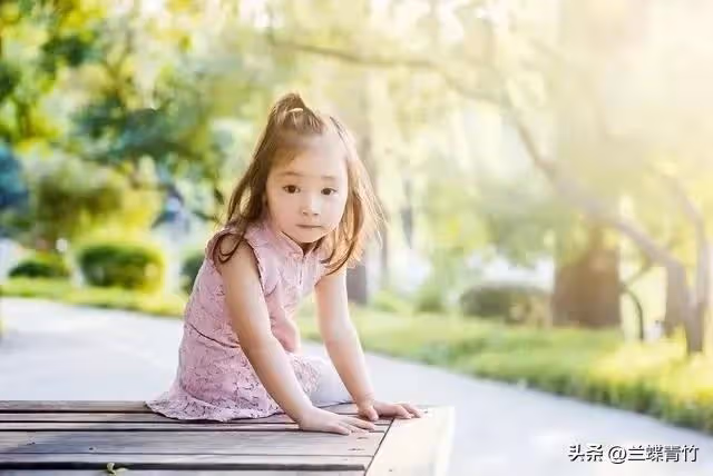 48歲的我,不再每月給母親養老金,母親跟著斷了供弟弟5000元房貸!