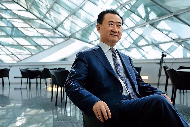 王健林:再次被抵倒社會輿論,400億債務壓頂!上市三次接連失敗