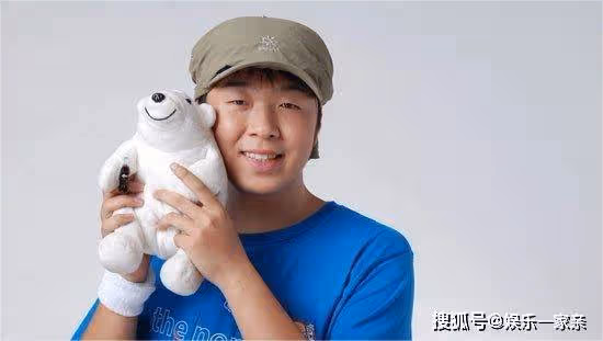 杜海濤個人資料被扒，杜海濤是富二代嗎？杜海濤下跪權志龍是怎麼回事？