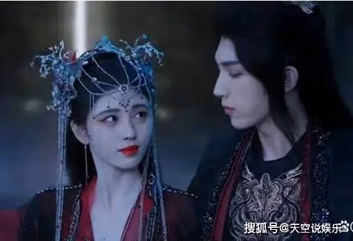 《花戎》天帝為何會變老？天帝結局是什麼？炎越成為魔尊后和魏枝在一起了嗎？