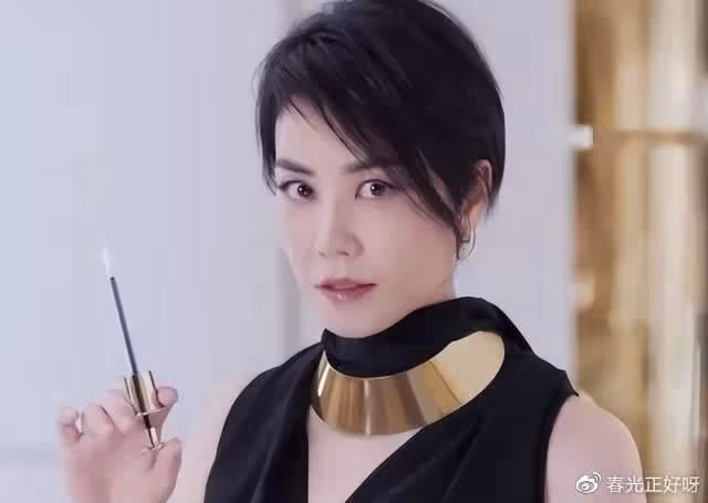 對不起,和王菲比是我低估了張靚穎