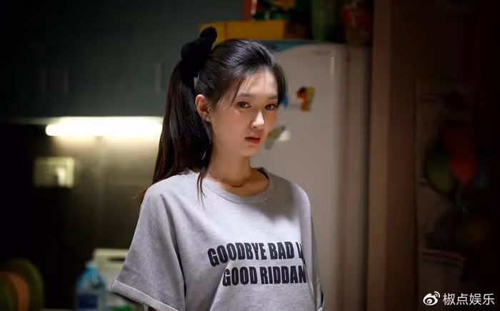 胡歌隱婚生女後,江疏影淚目坦言:最錯誤的決定,就是和胡歌分開