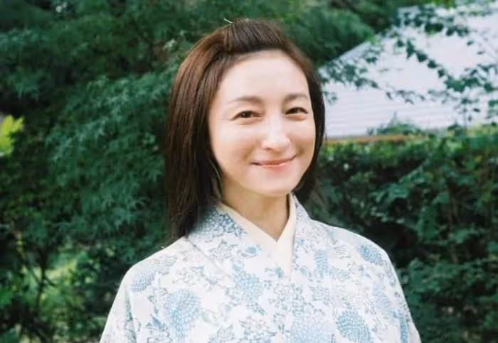 廣末涼子承認出軌引熱議,本人愛玩兩次奉子成婚,多次搞婚外戀