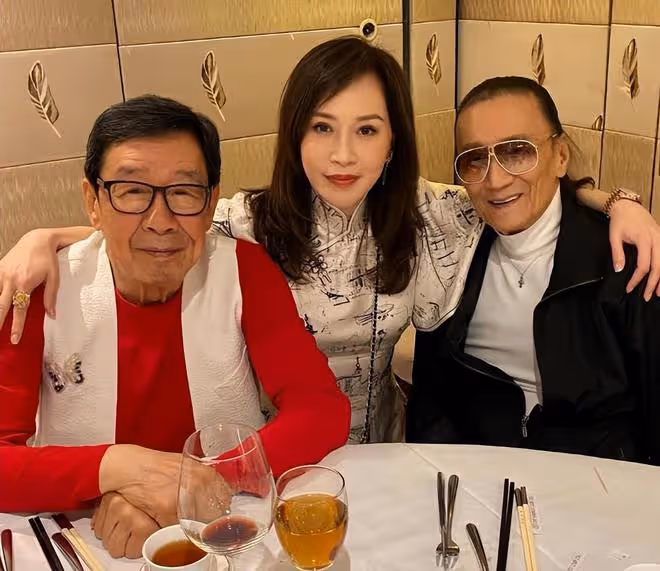 關之琳生活聚會照公開,一群姐妹都很會保養,名媛邱李茂琪露面